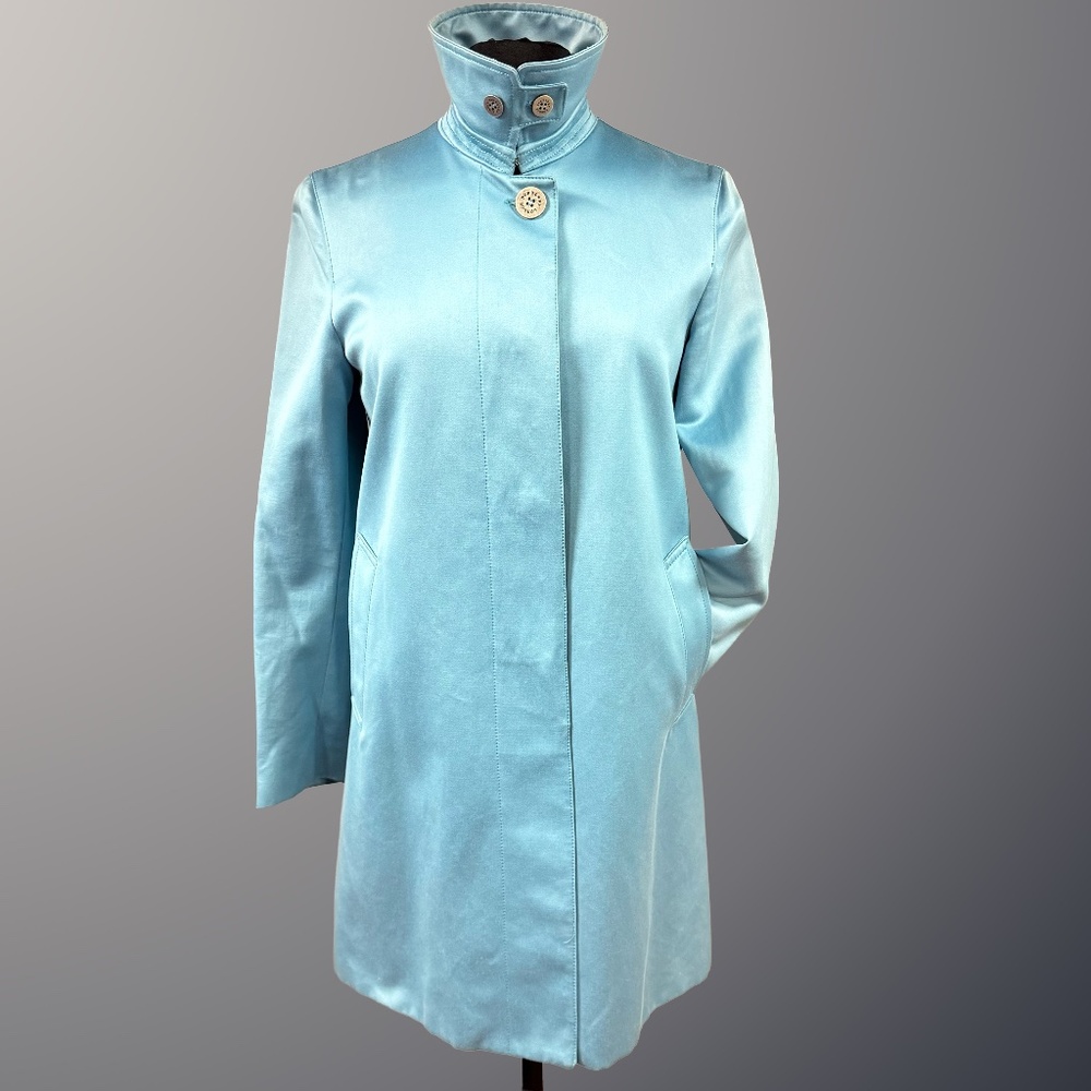 Rare Find Luxury Item! Burberry London Women's Coat from Fall 2004 Campaign